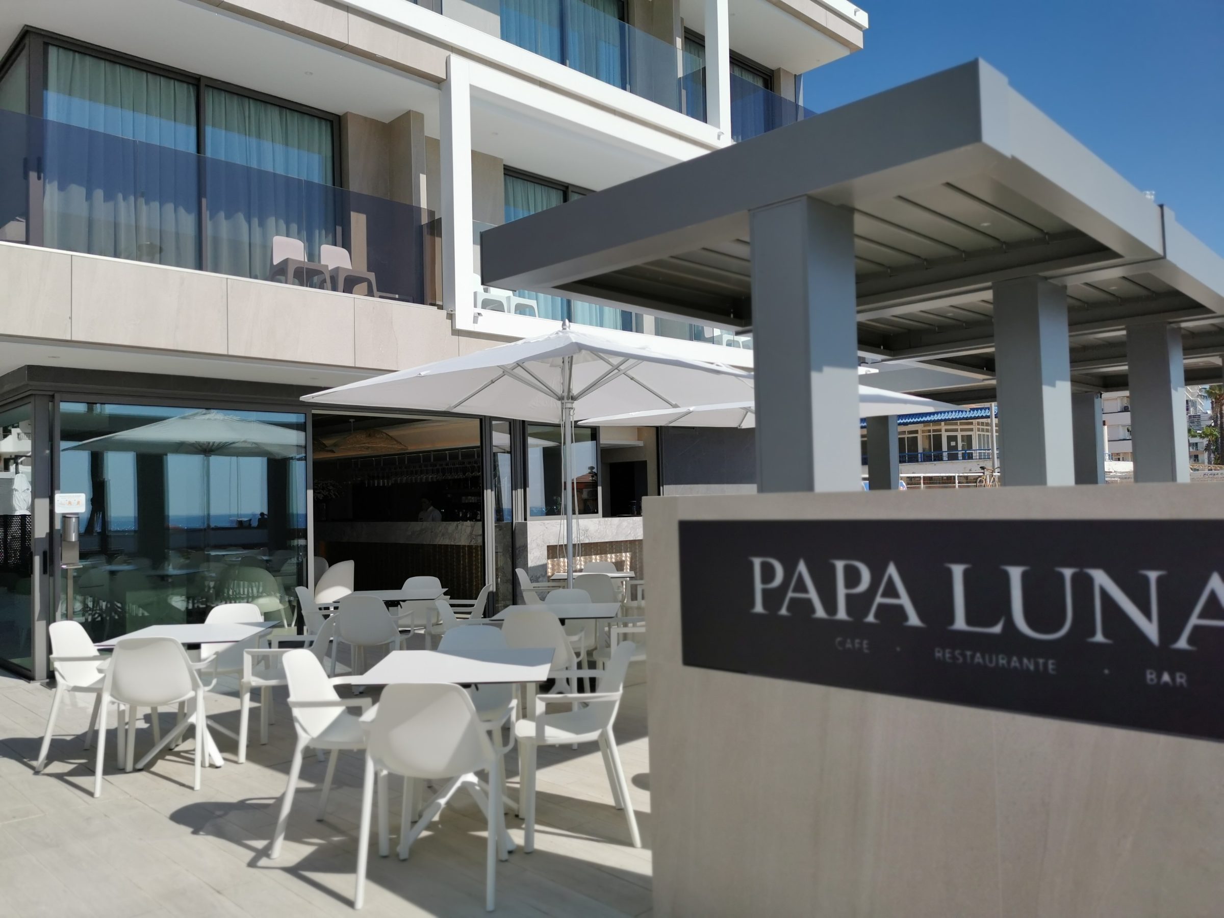 Cafetería y terraza del Hotel & Spa Castillo de Peñíscola
